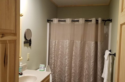 Stillwater Cabin | Convenient Country Lodging near Ricketts Glen