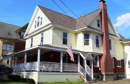 Oneonta Apartment | Cooperstown Baseball Rentals - Elm-Triple Play #2L