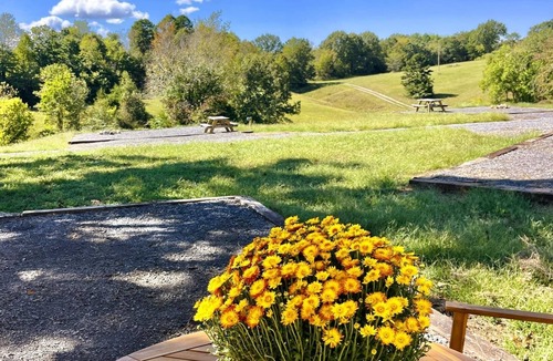 Marshall RV Rental | Couples Glamping Tent Near the Buffalo River
