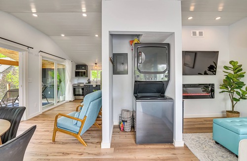 Shoreham House | Couple’s Retreat w/Water Access to Lake Champlain