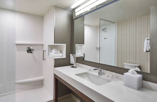Newtonville Hotel | Courtyard by Marriott Albany Airport