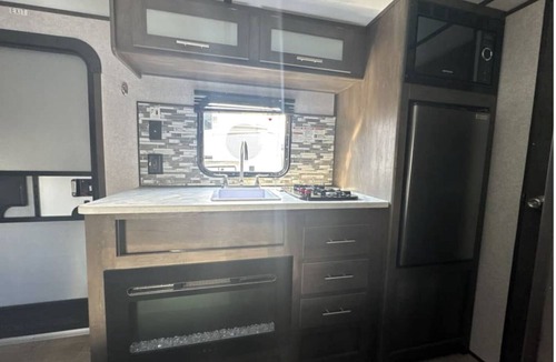 Hackensack House | Cozy 1-bedroom recreational vehicle in Hackensack with AC forWorld Cup 2026