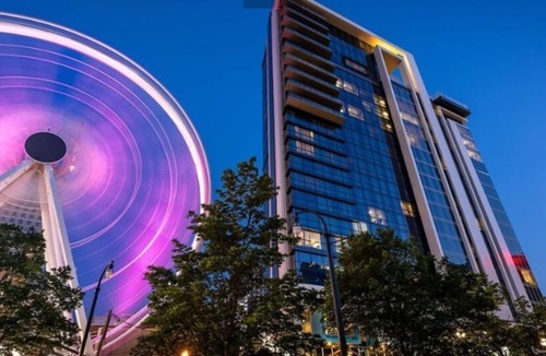Peachtree Center Apartment | Cozy 1bd/1bth suite w/views of Atlanta; walk to 2026 FIFA World Cup matches.