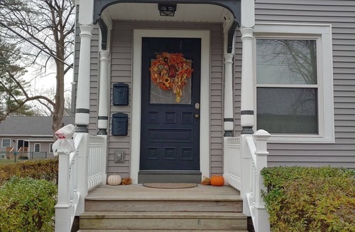 Hudson Falls Historic District Apartment | Cozy 2-Bedroom Apartment w/Private Patio in Hudson Falls