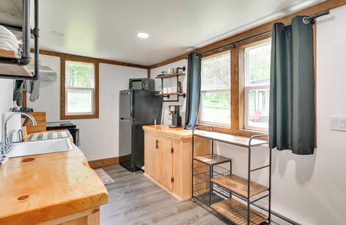 East Durham Cabin | Cozy Catskills Cabin - 12 Mi to Windham Mountain!