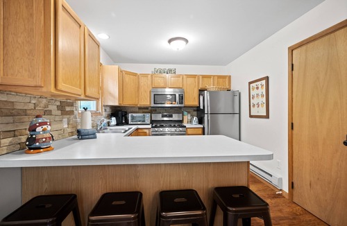 Lake Harmony Estates Ski Chalet | Cozy Chalet Style Home, Walk to Lake Harmony