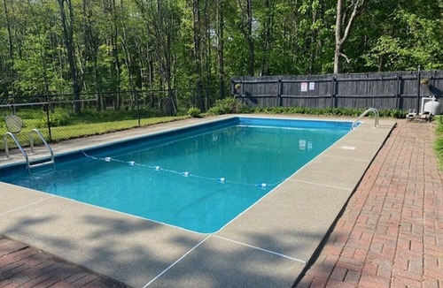 Averill Park Cottage | Cozy cottage with pool, walking distance to lake