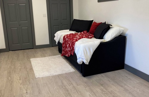 Trevorton Apartment | Cozy creek side studio in serene Trevorton come stay with us