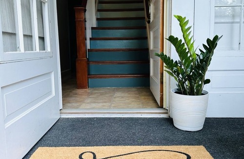 Pulaski House | Cozy Historical Riverside Cottage on Salmon River - King and Queen Beds
