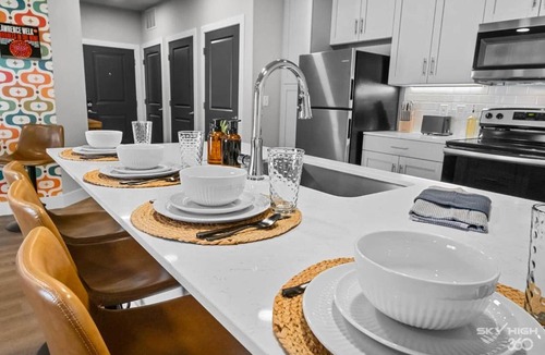 Rogers Apartment | Cozy King Bds, Sectional, Heated Pool, Bike Lift