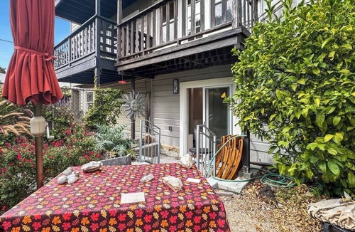 Marina District House | Cozy Marina Studio w/Murphy Bed & Garden Oasis