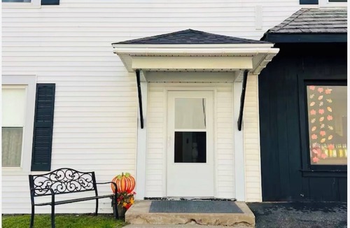 Dannemora Apartment | Cozy Suite in a shared apartment with traveling professionals.