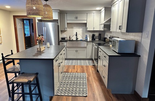 Bodines Cottage | CREEKSIDE COTTAGE