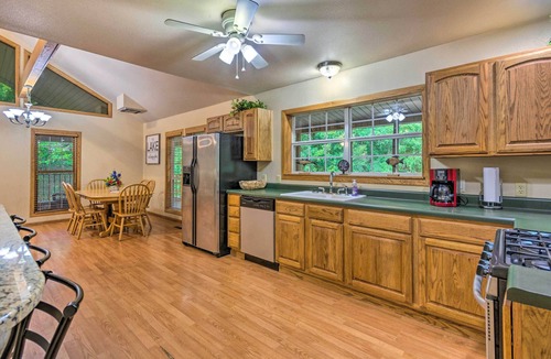 Scranton House | Deck + Fire Pit: Lakefront Hideaway in Scranton!