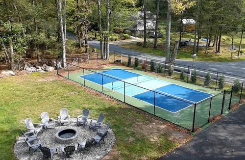 White Lake House | Dink and Dip Catskills Poolside Oasis