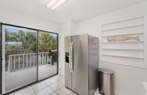 Navarre Beach House | Direct Gulf Views with easy beach access to the Gulf! 2 Bedroom 2 bath townhome