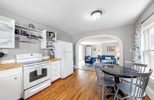 Castine House | Downtown Getaway w/Full Kitchen & Furnished Porch - Walk to the Beach/Harbor
