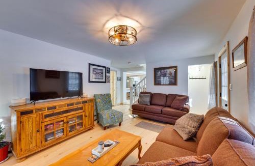 Chittenden House | Duplex Unit, 2 Mi to Chittenden Reservoir!