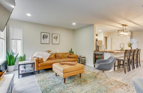 East Stroudsburg House | East Stroudsburg Townhouse < 1 Mi to Ski Area!