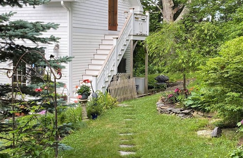 Boothbay Harbor Apartment | Elegant Boothbay Harbor, Maine Studio