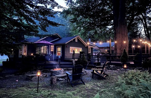 Smallwood Cabin | Enchanted Fox Dell Cottage