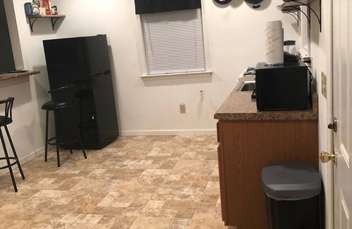 College Park House | Entire Home Near By Golf Course⛳️Steps frm Dwntown College Park 3mins Atl Airport