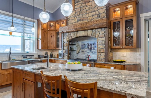 Central Bridge House | Equestrian Estate | Indoor Pool, Theater, Game Rm