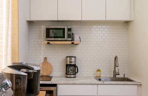 Saratoga Springs Apartment | Expansive open loft apartment in the middle of downtown. Great for groups.