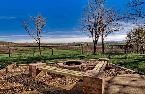 Huntsville House | Explore North West Arkansas with all the comforts of home