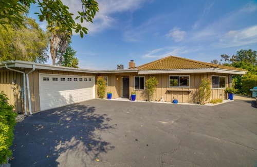 Fallbrook House | Fallbrook Home w/Mountain Views: Close to Hiking!