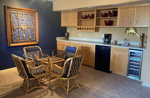 Lake Hamilton Condo | Family Friendly 3BR/3BA w/Pools, Pickleball, Putt Putt and Much More!