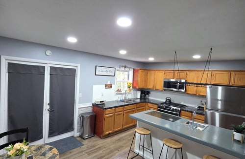 Riverside Estates Cabin | Family-Friendly 4BR Pocono Lake Getaway with Pool & Fireplace