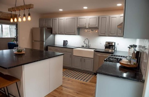 Highmount House | Family Friendly Mountain Retreat: Grill, Cabana, Hot Tub, Play set, Fire pit