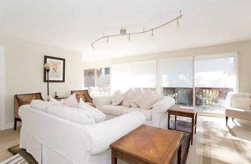 Panoramic Hill Apartment | Family Size View Condo Near U.c. Berkeley Campus