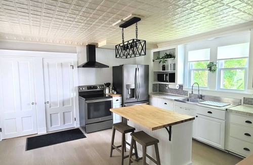 Waterville Apartment | Farmhouse Oasis | Waster/Dryer | Fireplace