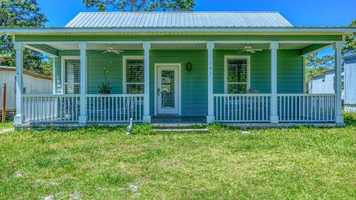 San Juan House | Flip Flop Cottage - Great rates and dog friendly with additional pet fee