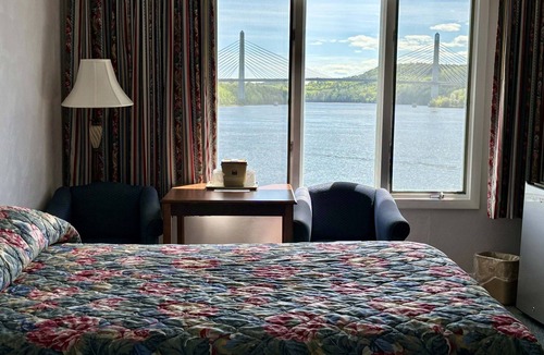 Bucksport Hotel | Fort Knox Park Inn
