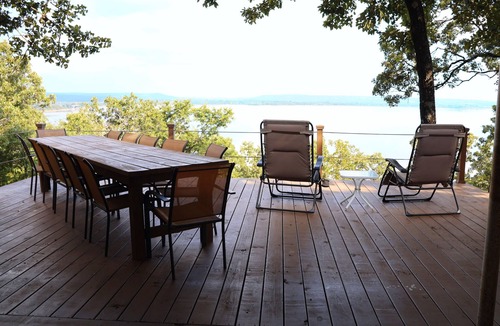 Crowder House | Four bed, three bath retreat located in Crowder, OK on beautiful Lake Eufaula