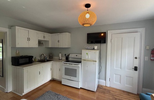 Castine House | Friendly home with our separate condos & free WiFi in the heart of downtown