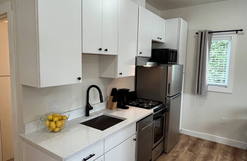 West End Apartment | Full Renovation, new construction throughout. 8 of 8 Studios, 1 mile to ASV