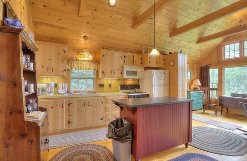 Rangeley House | Gerstley - Quiet, secluded adorable camp on Loon Lake