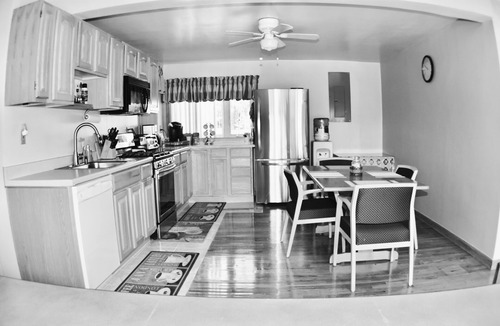 East Meredith House | Get Away from It All - Experience All-Star Village 15 Mins/Hall Fame 25 Mins