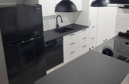 Hackensack Condo | Gorgeous 1-bedroom condo in friendly Hackensack near Metlife Stadium