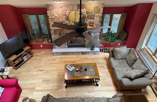 Locust Lake Village Ski Chalet | Gorgeous Chic Mountain home in beautiful Pocono Lake with WiFi, AC, and hot tub
