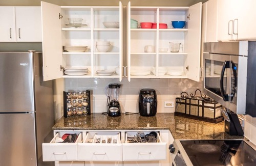 Panama City Beach Condo | GRAND PANAMA BEACHFRONT, 1ST FLR DIRECT to BEACH. $250 SpecialSMART TV/FREE WIFI