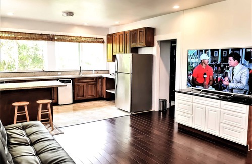 Waimanalo Beach House | Great Price! 4800sf 9 rooms 5 baths Gated New House Steps from Waimanalo Beach