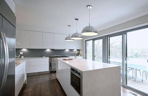 Greenwich House | Greenwich Lakefront Estate - Private Dock, Designer Kitchen & Panoramic Views