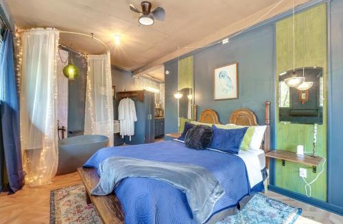 Lost Bridge Village Apartment | Grill & Rooftop Deck: Cozy Hideaway in Garfield