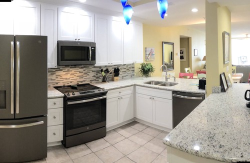 Navarre Beach Condo | Gulf Front! Pool! 3 En-suites! Million Dollar View! Pool! Free Beach Service!