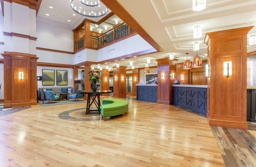 Saratoga Springs Hotel | Hampton Inn & Suites Saratoga Springs Downtown
